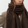Sanela-M Hevelyn Scarf