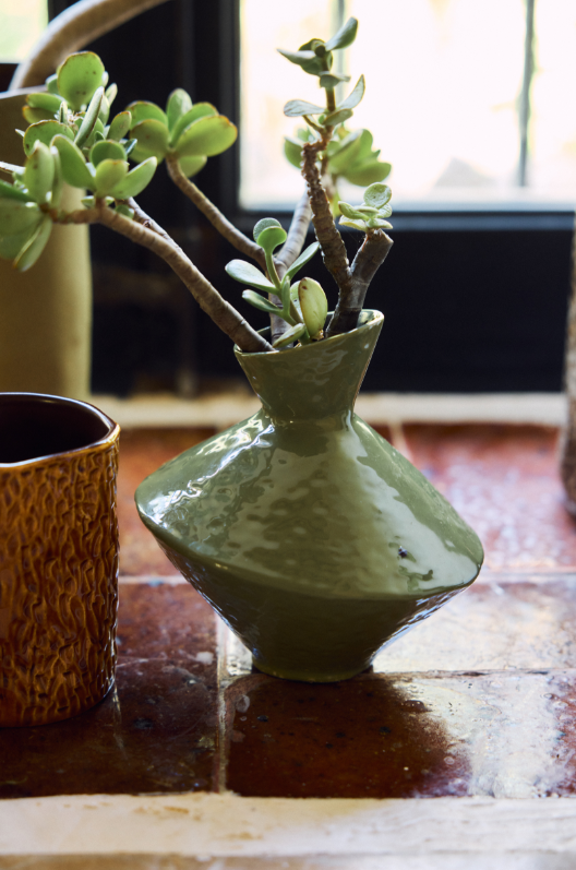 Robust Vase