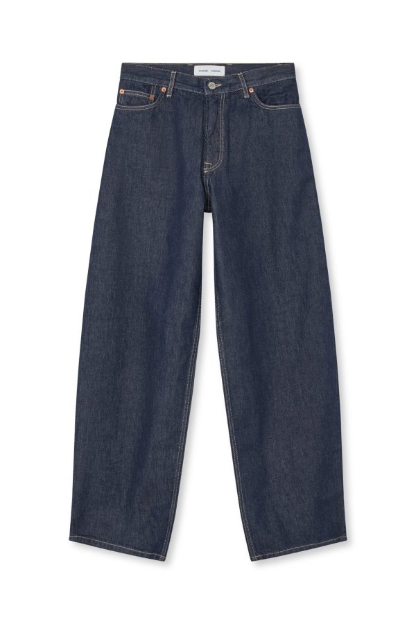 Saharper Jeans
